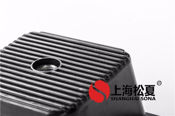 橡膠減震器的優(yōu)點(diǎn)及主要特點(diǎn)。